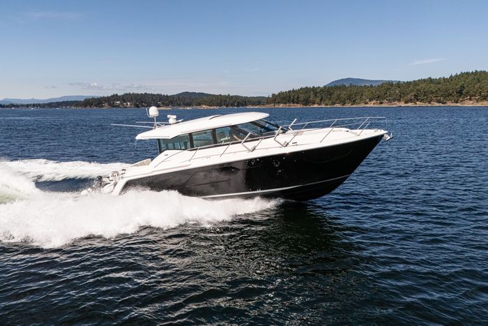 2019 Tiara C49 Photo 1 of 107