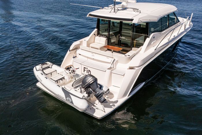 2019 Tiara C49 Photo 12 of 107