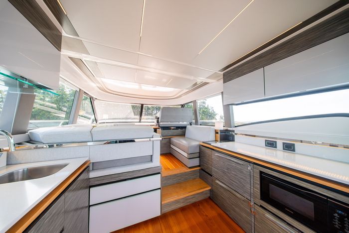 2019 Tiara C49 Photo 32 of 107