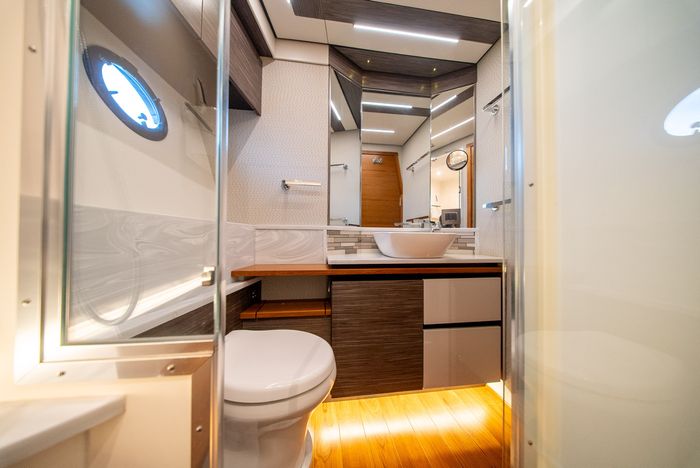 2019 Tiara C49 Photo 85 of 107
