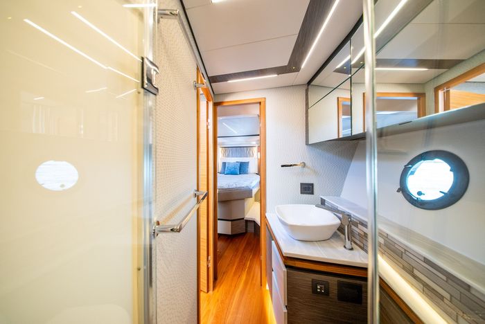 2019 Tiara C49 Photo 92 of 107