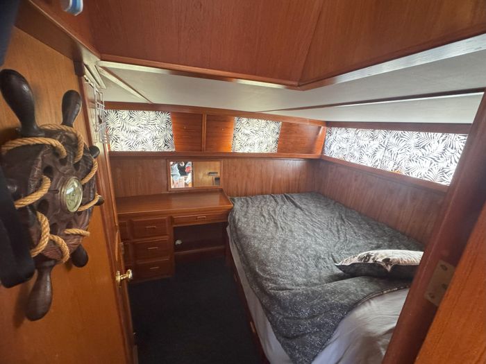 1988 Cooper Yacht Prowler 10M Sundeck Photo 13 of 20