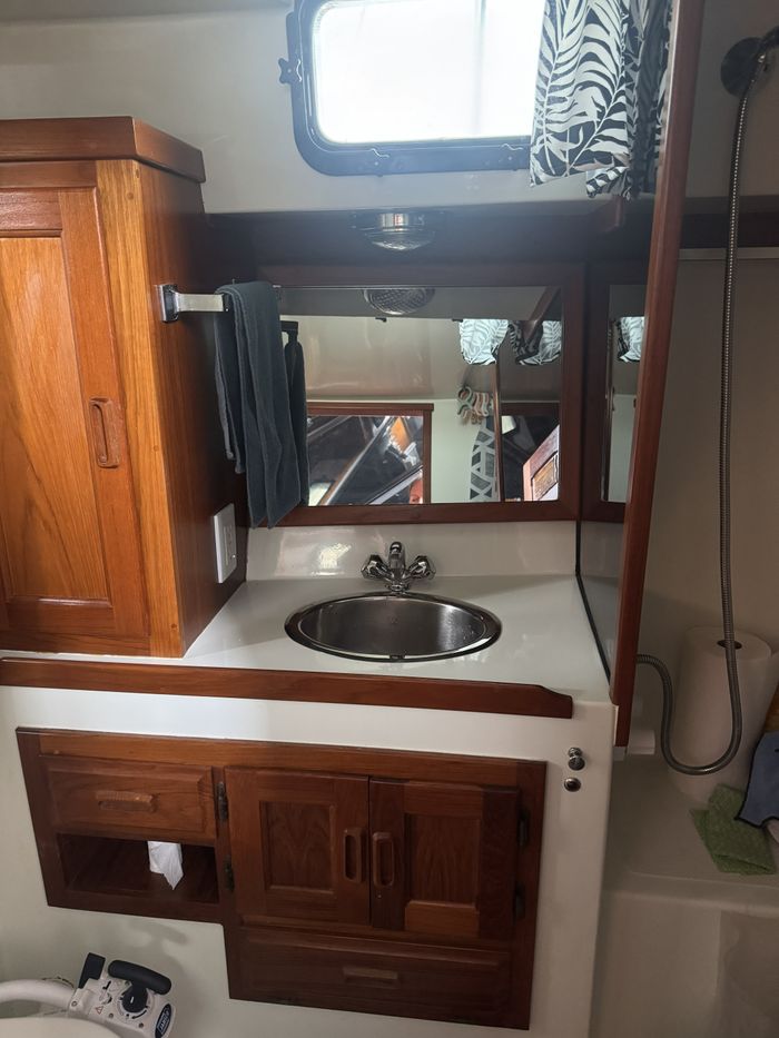 1988 Cooper Yacht Prowler 10M Sundeck Photo 18 of 20