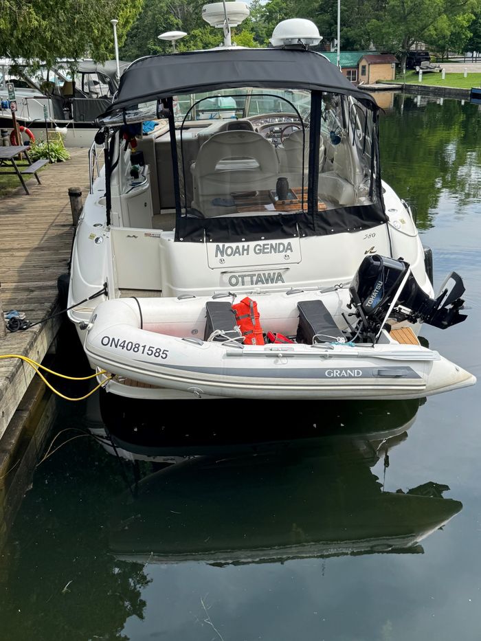 2000 Sea Ray 380 Sundancer Photo 1 of 16