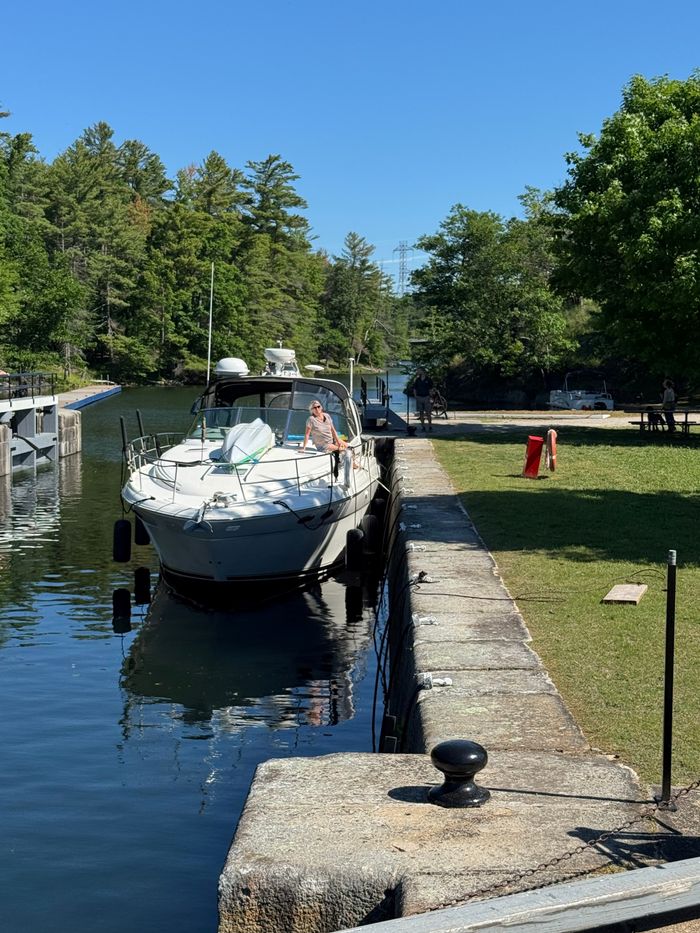2000 Sea Ray 380 Sundancer Photo 15 of 16