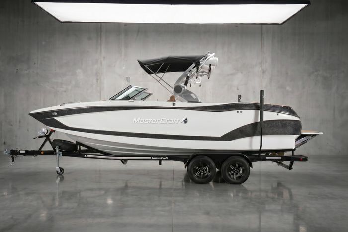 2021 Mastercraft X24 Photo 1 sur 42