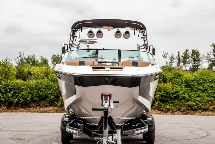 2021 Mastercraft X24 Photo 3 sur 42