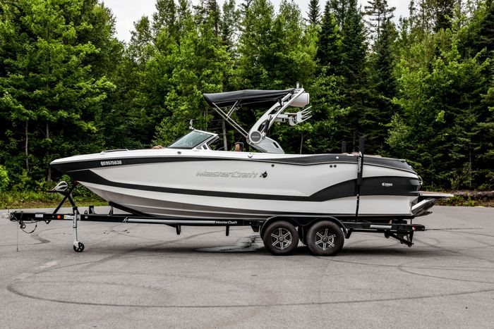 2021 Mastercraft X24 Photo 11 sur 42