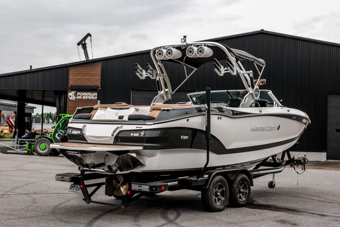 2021 Mastercraft X24 Photo 6 sur 42