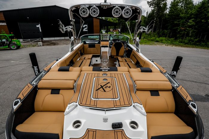 2021 Mastercraft X24 Photo 14 sur 42