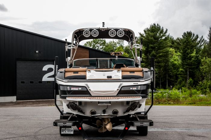 2021 Mastercraft X24 Photo 7 sur 42