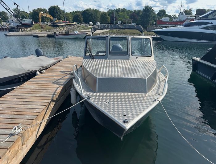 2021 Stanley 24 Raised Deck Photo 3 of 6
