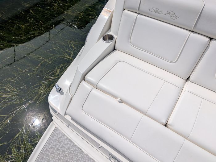 2012 Sea Ray 260 Sundeck Photo 14 of 68
