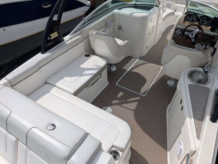 2012 Sea Ray 260 Sundeck Photo 20 of 68
