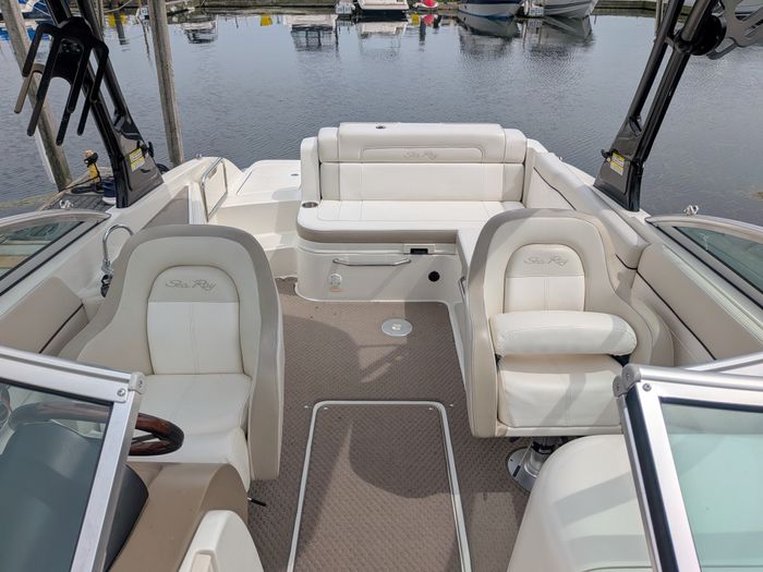2012 Sea Ray 260 Sundeck Photo 67 of 68