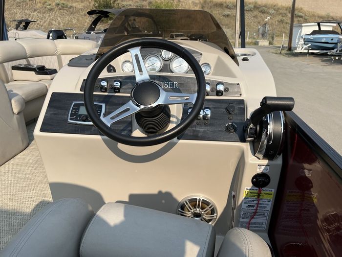 2017 Harris 220 Cruiser Photo 26 of 36