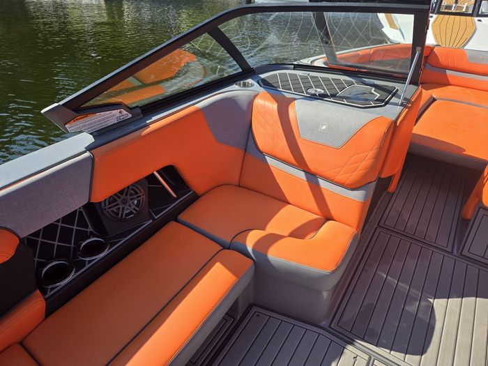 2021 Nautique GS22 Photo 9 of 10