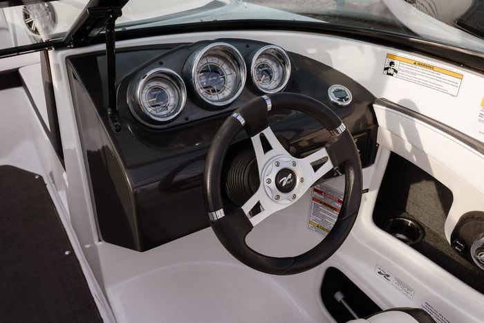 2012 Sea Ray 190 Sport Photo 12 of 27