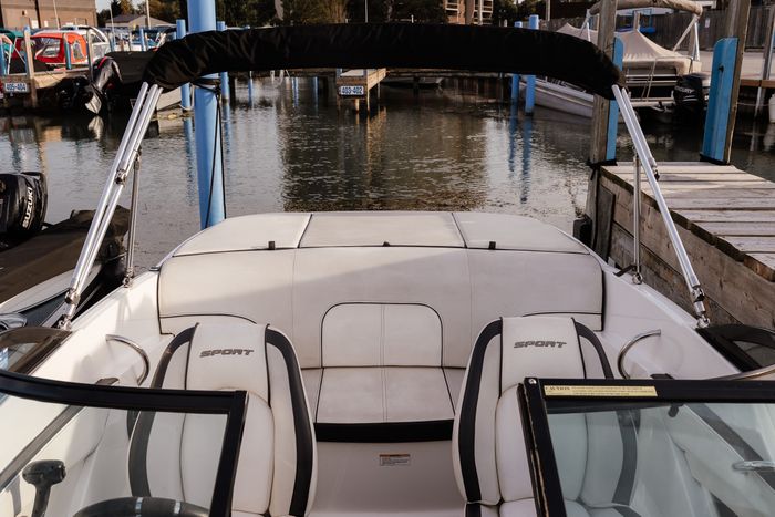 2012 Sea Ray 190 Sport Photo 21 of 27