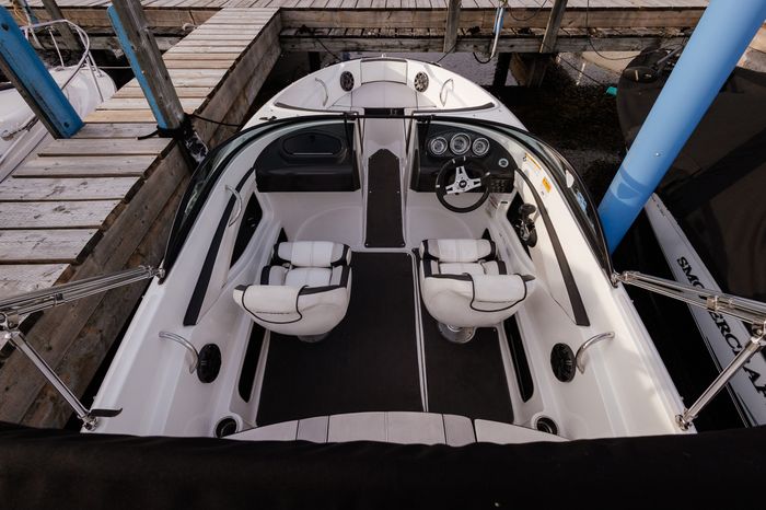 2012 Sea Ray 190 Sport Photo 9 of 27
