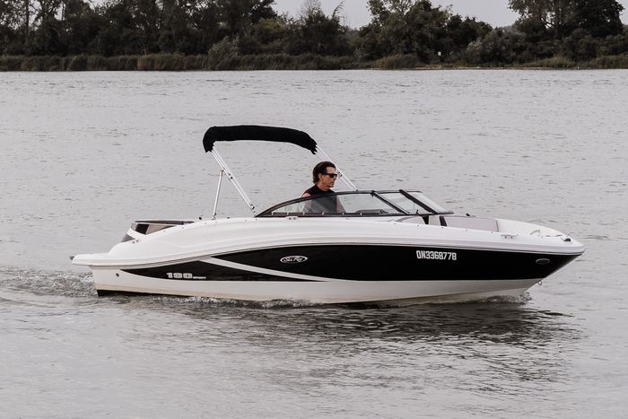 2012 Sea Ray 190 Sport Photo 1 of 27