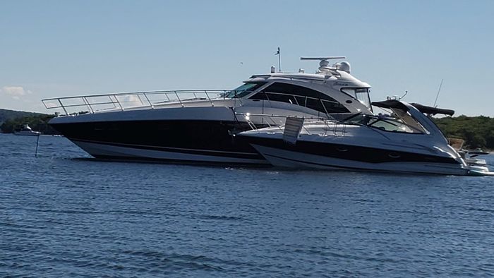 2008 Sea Ray 55 sundancer Photo 2 of 4