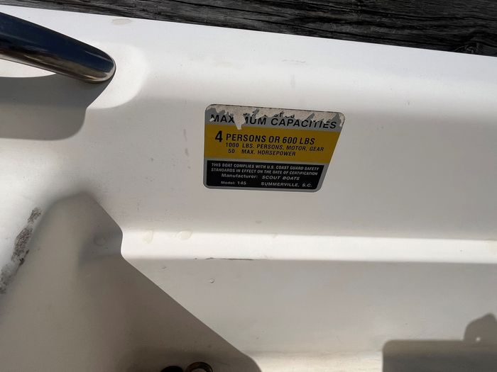 2004 Scout 145 SPORTFISH Photo 9 of 12