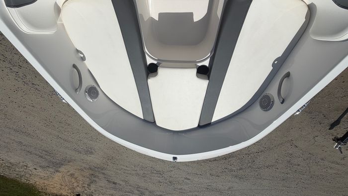 2022 Bayliner Element E18 Photo 8 of 10
