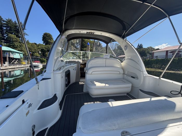 2002 Sea Ray 300 Sundancer Photo 11 of 29