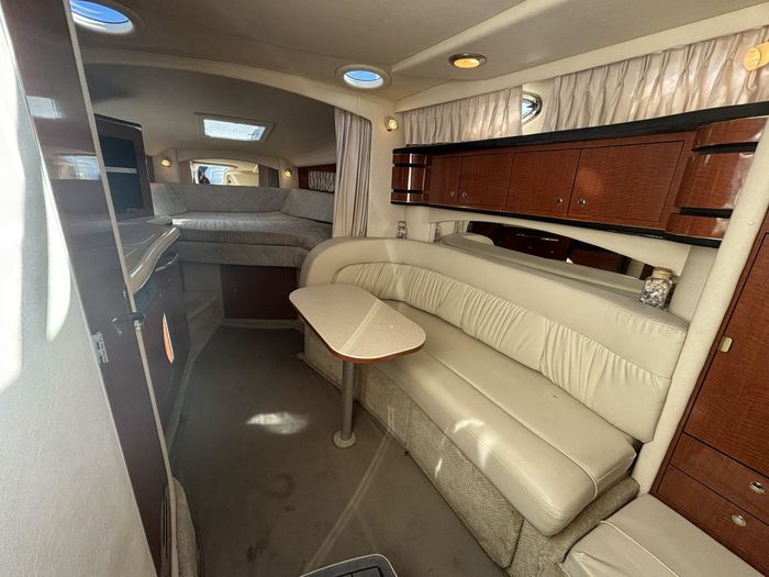 2002 Sea Ray 300 Sundancer Photo 17 of 29