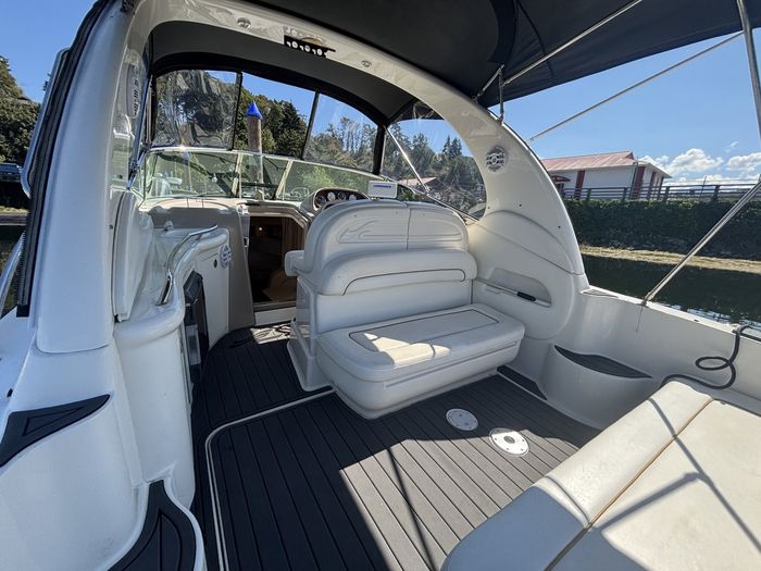 2002 Sea Ray 300 Sundancer Photo 12 of 29