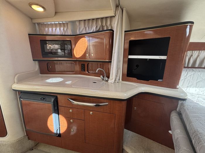2002 Sea Ray 300 Sundancer Photo 23 of 29