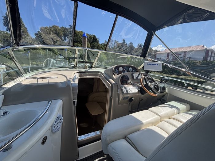 2002 Sea Ray 300 Sundancer Photo 14 of 29