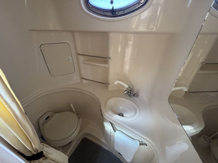 2002 Sea Ray 300 Sundancer Photo 26 of 29