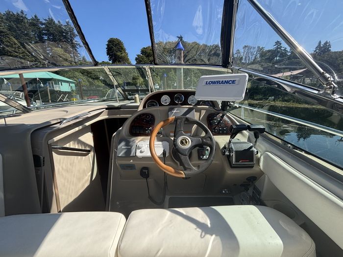 2002 Sea Ray 300 Sundancer Photo 15 of 29