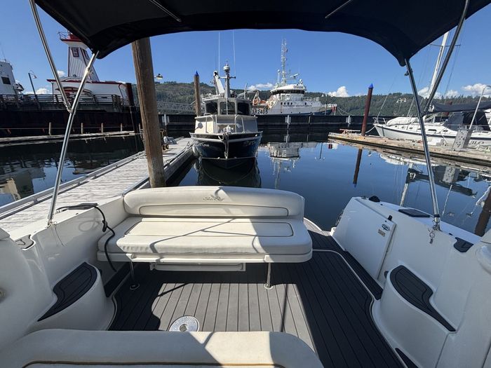 2002 Sea Ray 300 Sundancer Photo 28 of 29