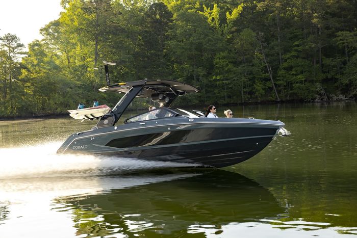 2027 Cobalt R26 Surf Photo 1 of 3