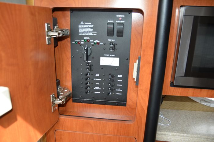 2007 Rinker 280 EC Photo 33 of 51