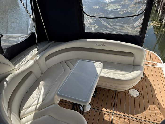 2005 Sea Ray 320 Sundancer Photo 9 of 21