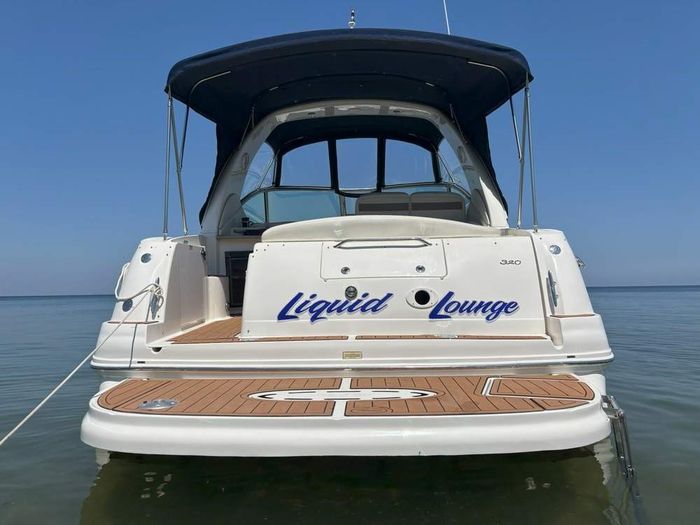 2005 Sea Ray 320 Sundancer Photo 3 of 21