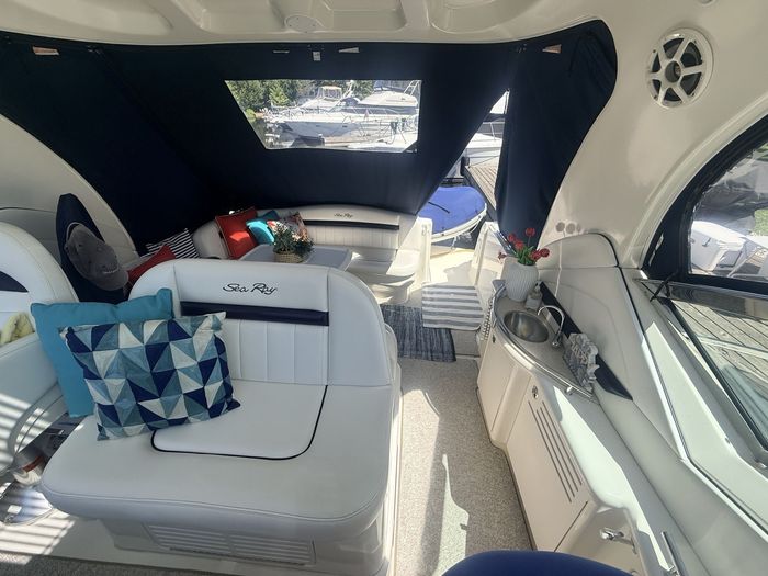2009 Sea Ray 40 Sundancer Photo 9 of 41