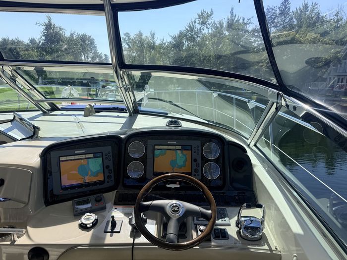 2009 Sea Ray 40 Sundancer Photo 26 of 41