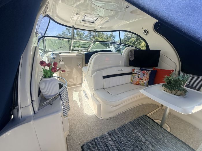 2009 Sea Ray 40 Sundancer Photo 12 of 41