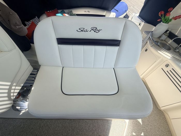 2009 Sea Ray 40 Sundancer Photo 22 of 41