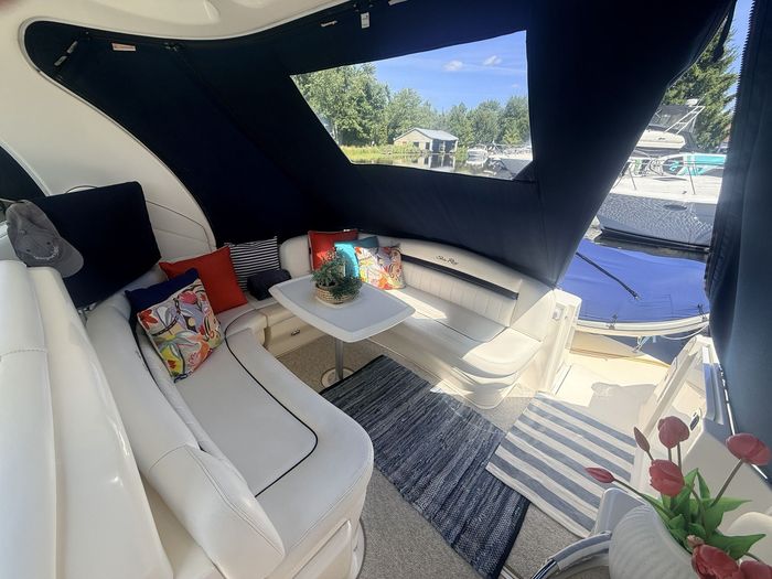 2009 Sea Ray 40 Sundancer Photo 24 of 41