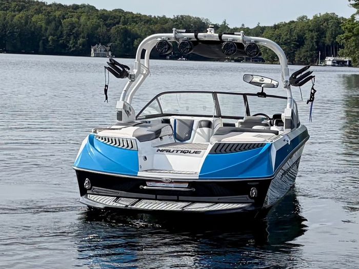 2016 Nautique G21 Photo 3 of 12