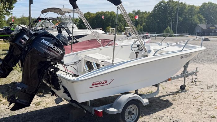 2009 Boston Whaler 130 Super Sport Photo 3 of 8