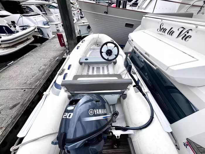 2021 Prestige 520 Fly Photo 6 of 170