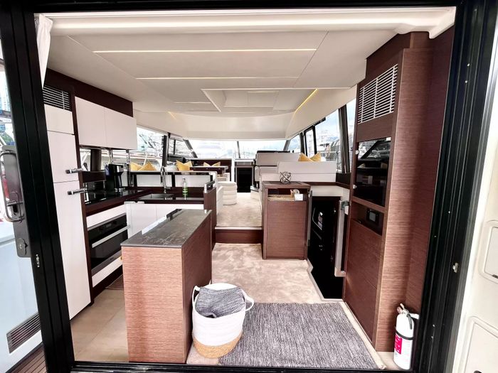 2021 Prestige 520 Fly Photo 41 of 170