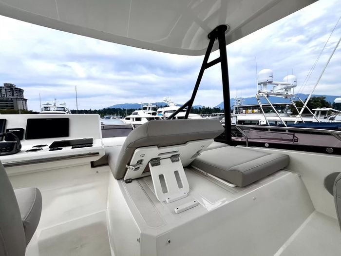 2021 Prestige 520 Fly Photo 142 of 170